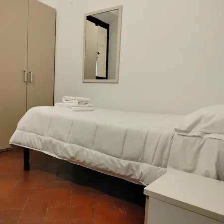 Hostel & 7