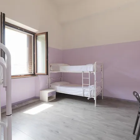 & 7 Hostel Florence