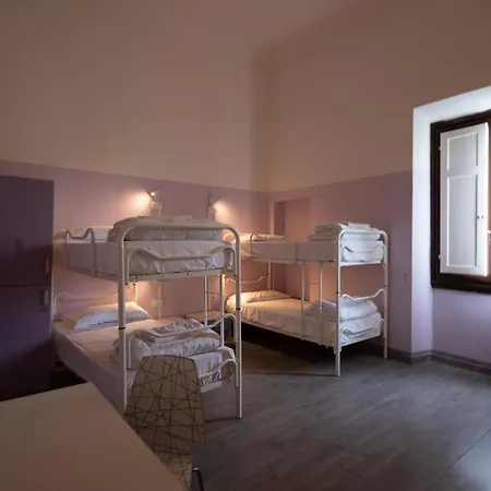Hostel & 7