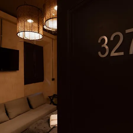 Hostel & 7 Florence