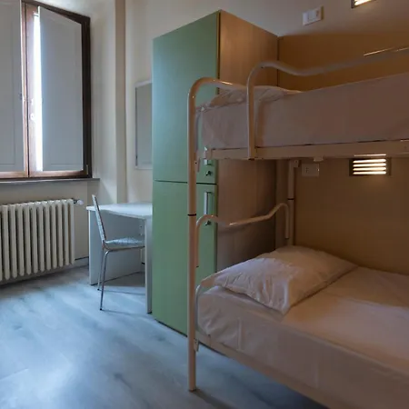 Hostel & 7