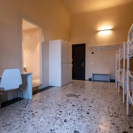 Hostel & 7 Florence